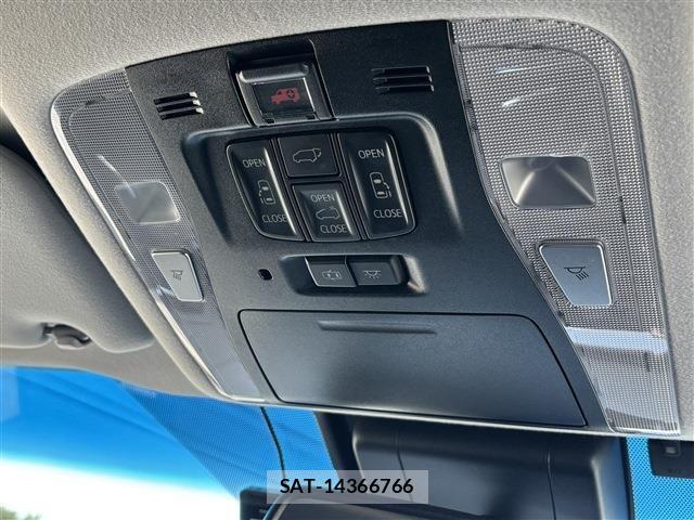 Toyota ALPHARD 2019-07 8206094-15