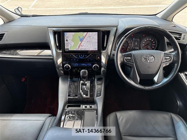 Toyota ALPHARD 2019-07 8206094-5