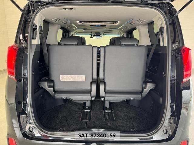 Toyota ALPHARD 2021-02 8206085-9