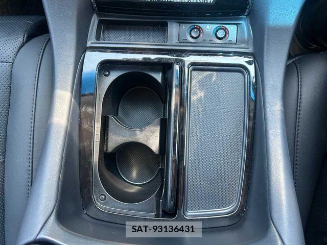 Toyota ALPHARD 2022-04 8206081-13
