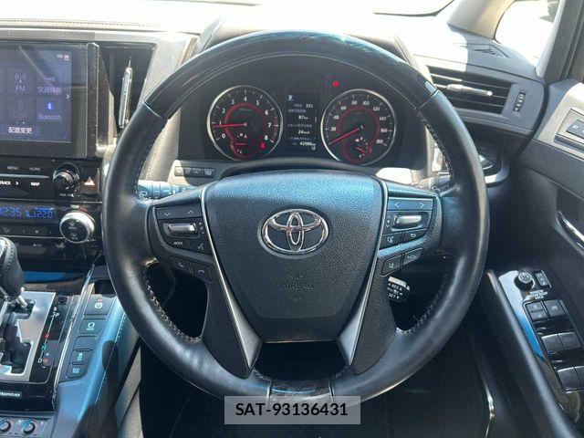 Toyota ALPHARD 2022-04 8206081-14