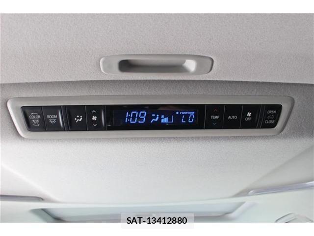 Toyota ALPHARD 2021-06 8206102-12
