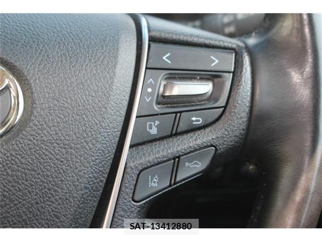 Toyota ALPHARD 2021-06 8206102-18