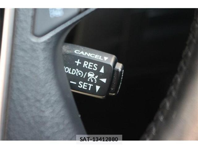 Toyota ALPHARD 2021-06 8206102-19
