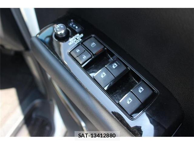 Toyota ALPHARD 2021-06 8206102-21