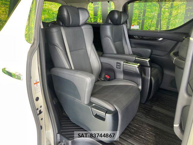 Toyota ALPHARD 2020-07 8206084-8