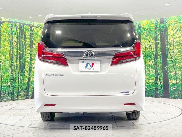 Toyota ALPHARD 2021-07 8206111-15