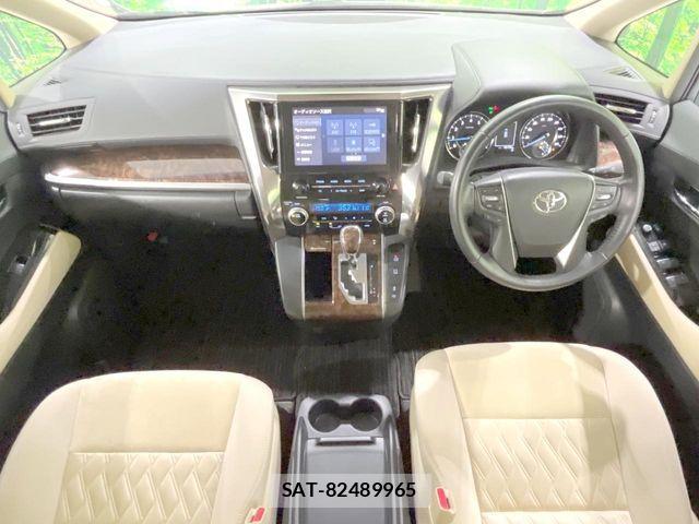 Toyota ALPHARD 2021-07 8206111-1