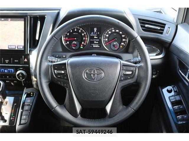 Toyota ALPHARD 2015-09 8206133-18