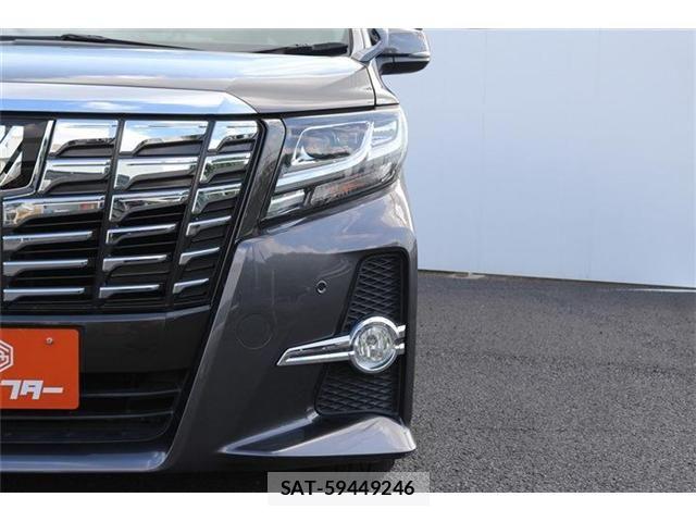 Toyota ALPHARD 2015-09 8206133-26