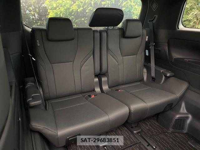 Toyota ALPHARD 2025-04 8206056-9