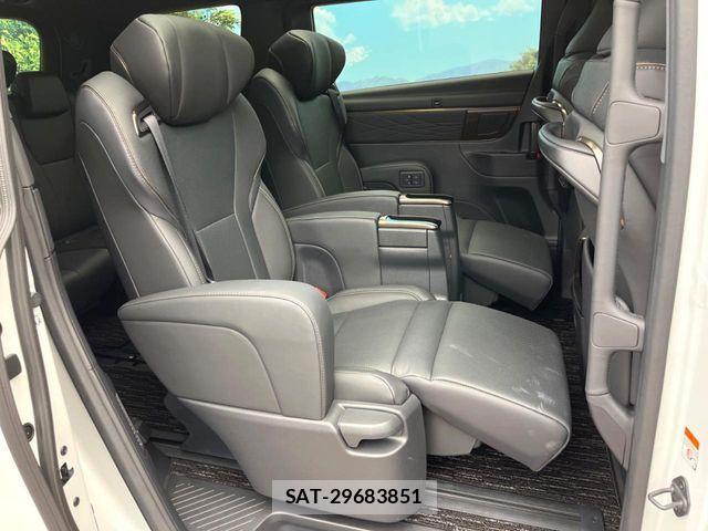 Toyota ALPHARD 2025-04 8206056-8