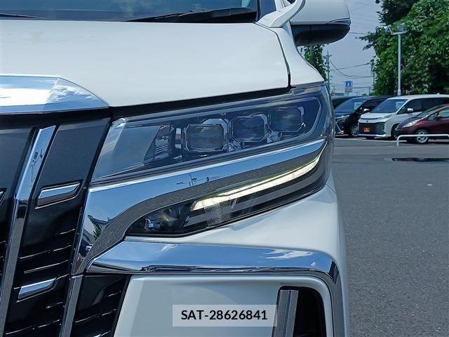 Toyota ALPHARD 2021-02 8206122-27
