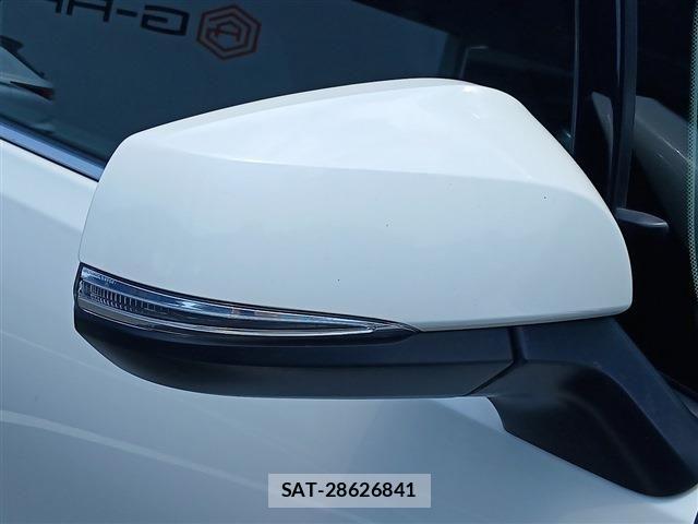 Toyota ALPHARD 2021-02 8206122-29