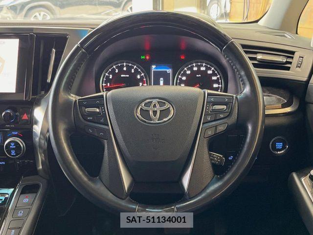 Toyota ALPHARD 2021-08 8206073-11