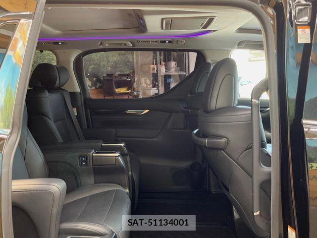 Toyota ALPHARD 2021-08 8206073-8