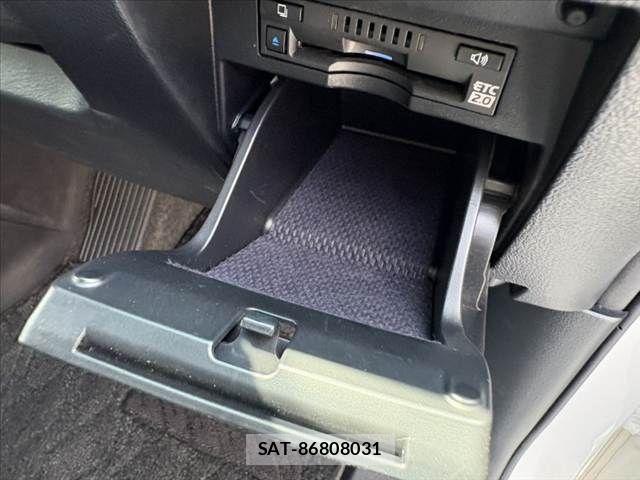 Toyota ALPHARD 2021-01 8206074-27