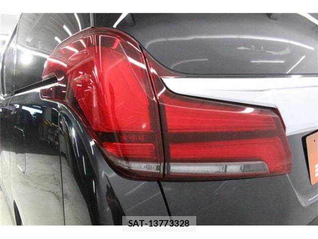 Toyota ALPHARD 2020-06 8206131-17