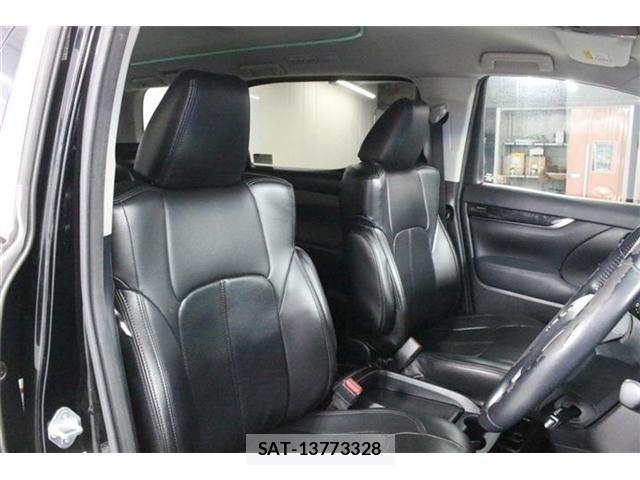 Toyota ALPHARD 2020-06 8206131-26