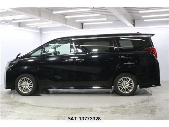 Toyota ALPHARD 2020-06 8206131-7