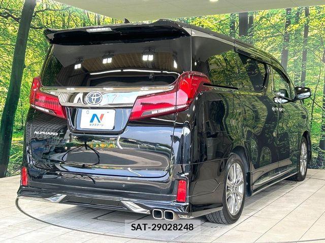 Toyota ALPHARD 2022-12 8206092-17