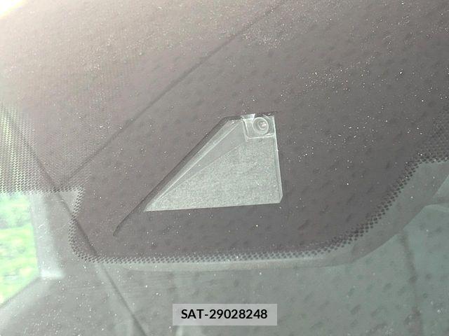 Toyota ALPHARD 2022-12 8206092-6