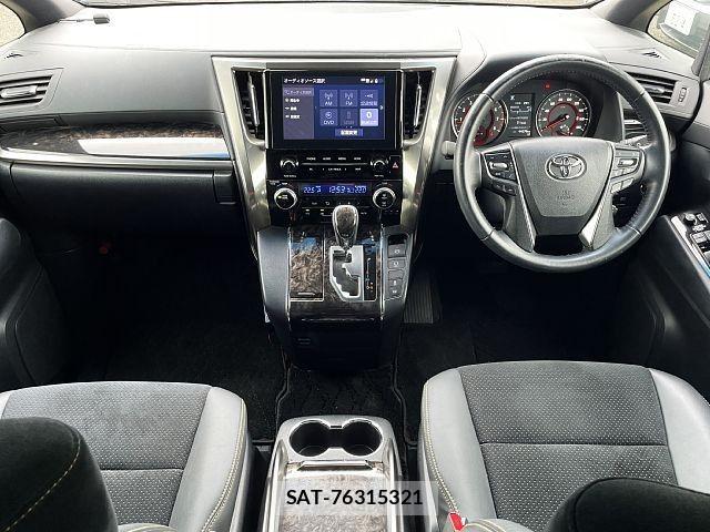 Toyota ALPHARD 2021-07 8228753-1