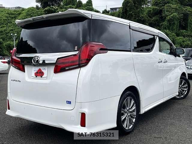 Toyota ALPHARD 2021-07 8228753-2