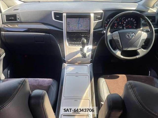 Toyota ALPHARD 2012-12 8228771-2