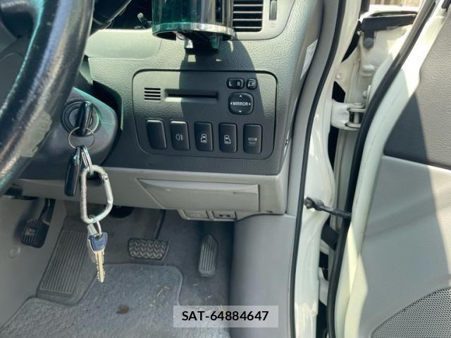 Toyota ALPHARD 2005-03 8228790-17
