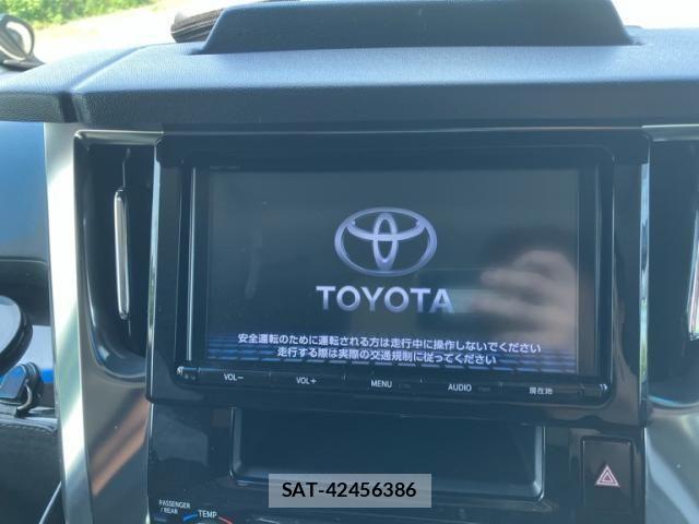 Toyota ALPHARD 2017-08 8228768-23