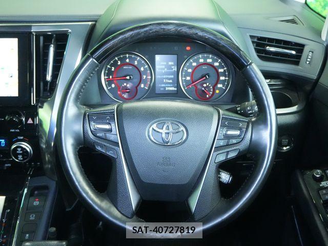 Toyota ALPHARD 2021-09 8228749-12