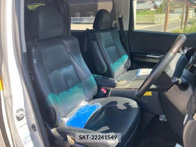 Toyota ALPHARD 2013-02 8228772-8