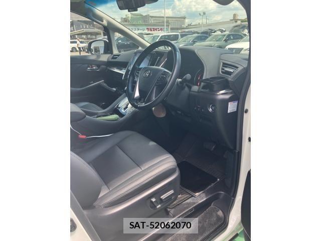 Toyota ALPHARD 2021-08 8228748-23
