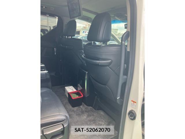 Toyota ALPHARD 2021-08 8228748-26
