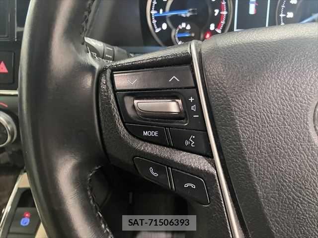 Toyota ALPHARD 2018-11 8228762-13
