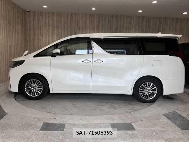 Toyota ALPHARD 2018-11 8228762-24