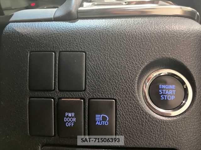 Toyota ALPHARD 2018-11 8228762-8