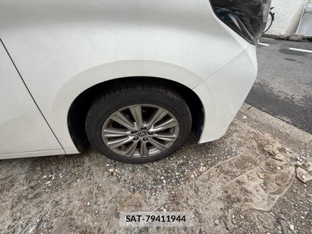 Toyota ALPHARD 2018-08 8244506-7