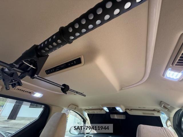 Toyota ALPHARD 2018-08 8244506-11