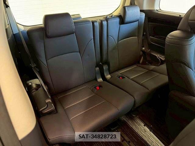 Toyota ALPHARD 2022-11 8244482-11
