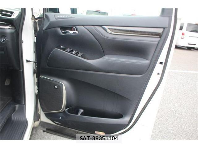 Toyota ALPHARD 2016-07 8244507-16