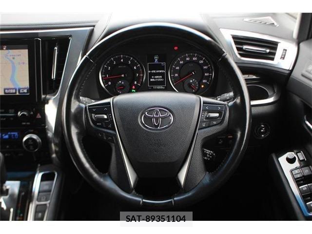 Toyota ALPHARD 2016-07 8244507-21