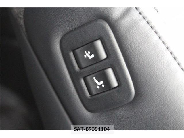 Toyota ALPHARD 2016-07 8244507-26