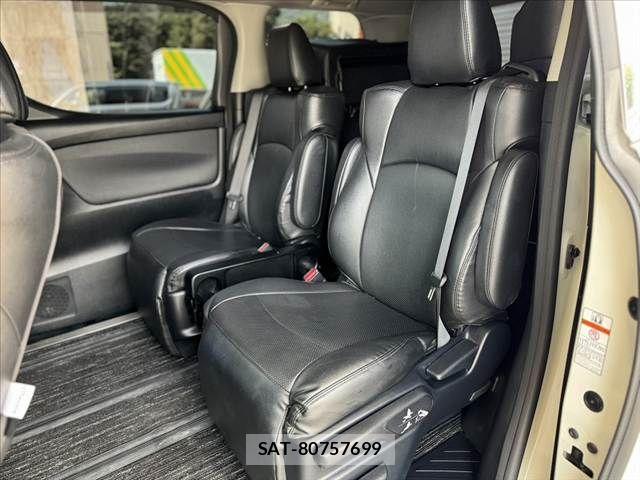 Toyota ALPHARD 2015-07 8244509-16