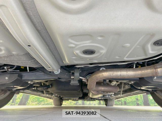 Toyota ALPHARD 2021-08 8244495-18