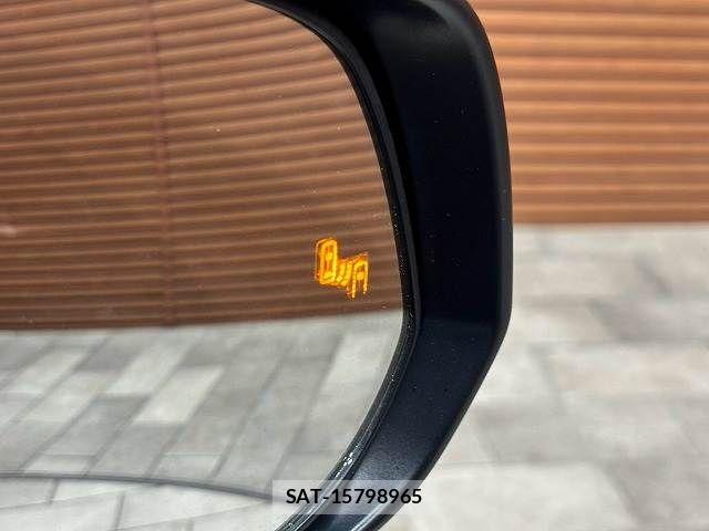 Toyota ALPHARD 2023-11 8244478-9