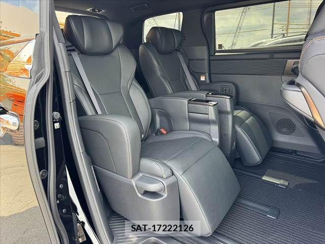 Toyota ALPHARD 2026-05 8244474-19