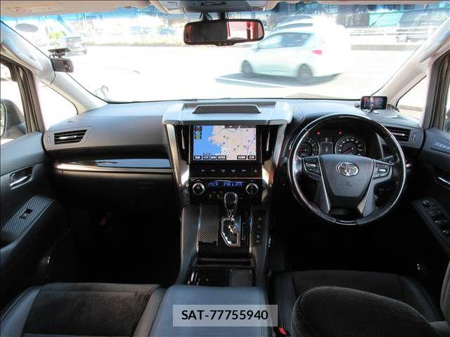Toyota ALPHARD 2017-03 8244502-1