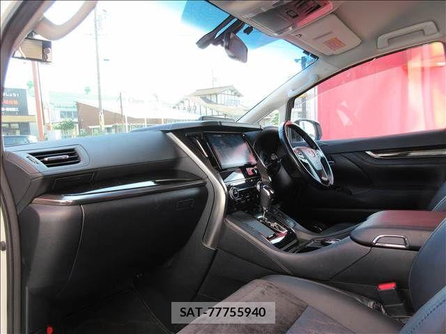 Toyota ALPHARD 2017-03 8244502-21